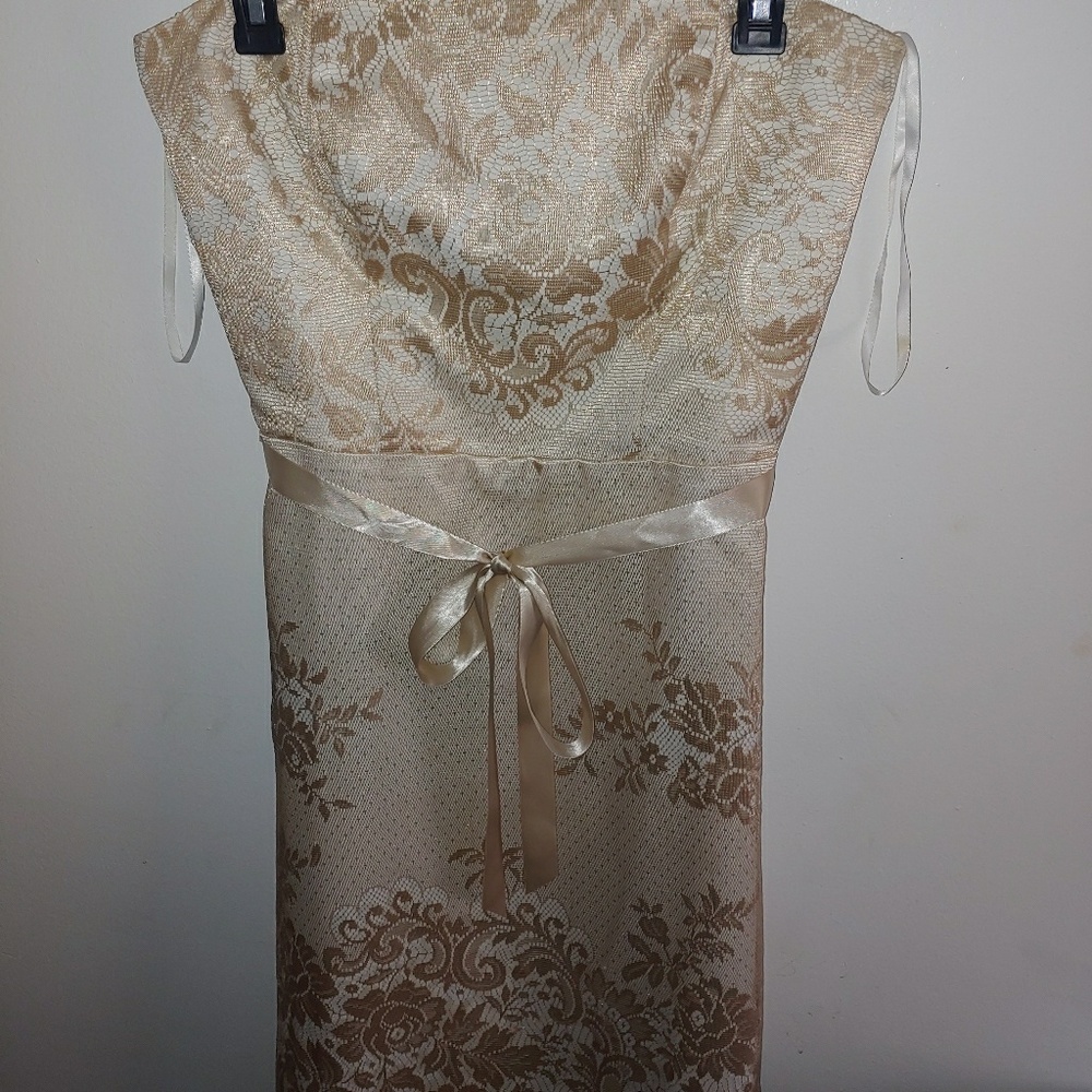 Cream/ tan strapless lace dress